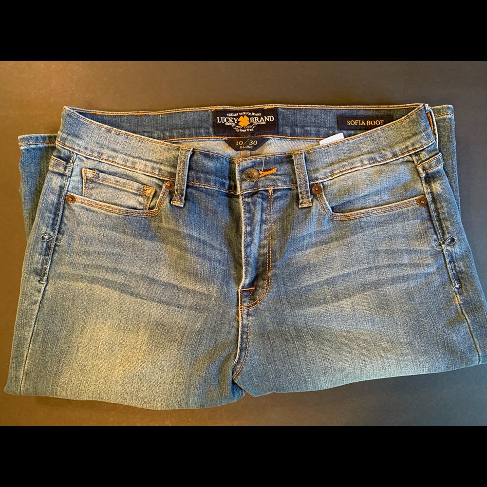 Lucky jeans